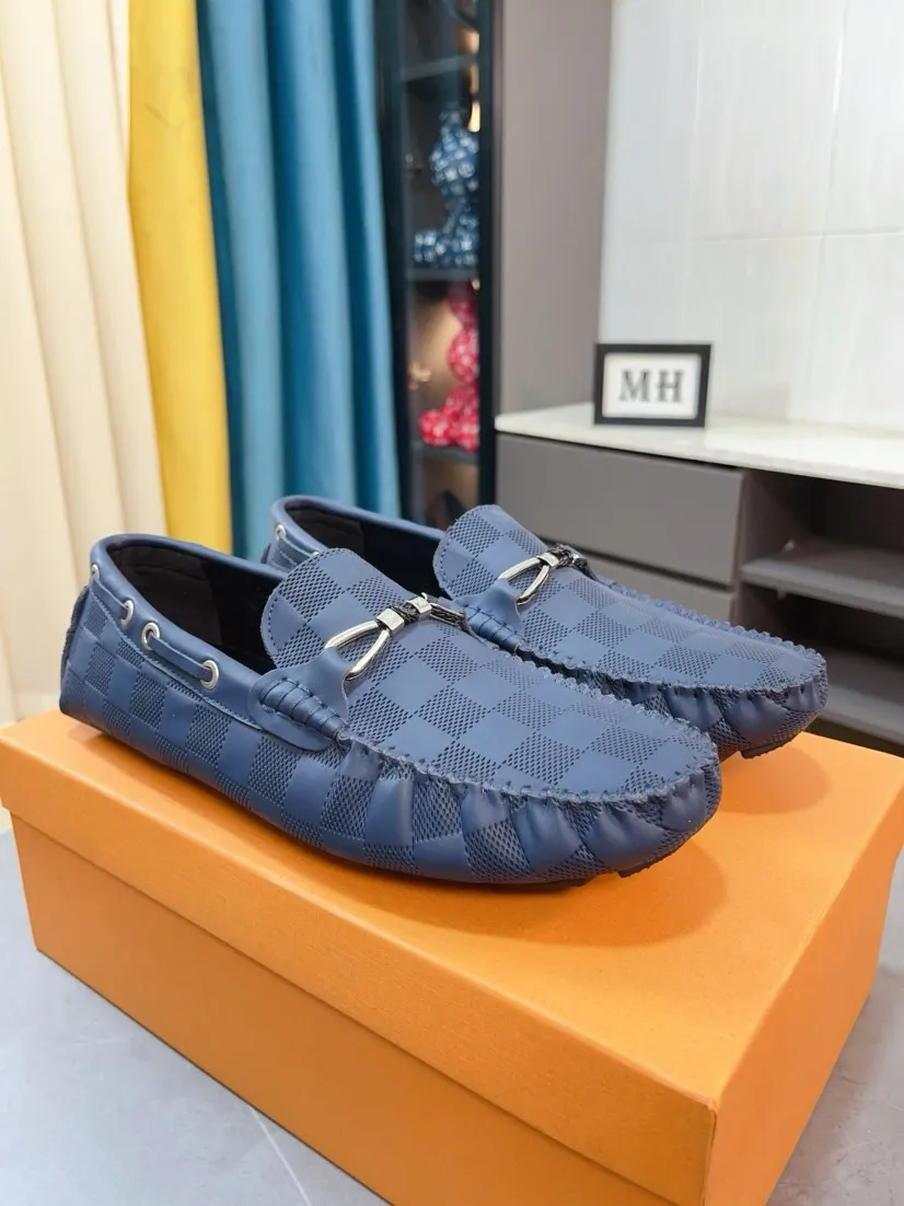 Men's men's shoes💰400🌹🌹[LV Louis Vuitton] New men's beanie shoes💝💝.. Top-grade imported cowhide embossed➕Comfortable leather lining. It is extremely skin-friendly and comfortable, feels very delicate, and the shape is very correct! Perfectly reflects the three-dimensional sense, code number: 38-44